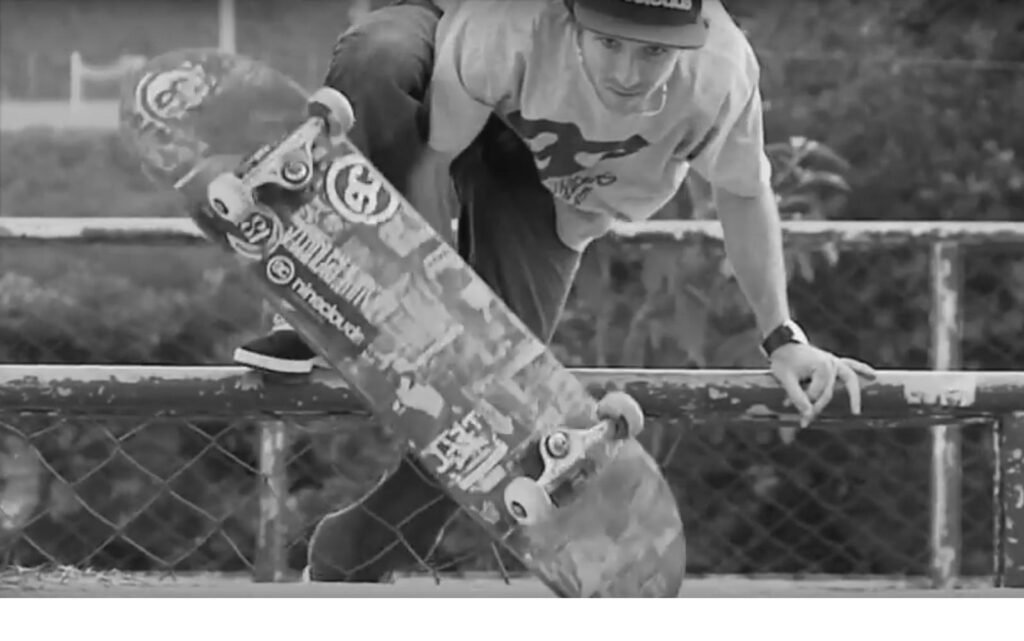 Nineclouds Skateboards | Andre Godoy Delolo
